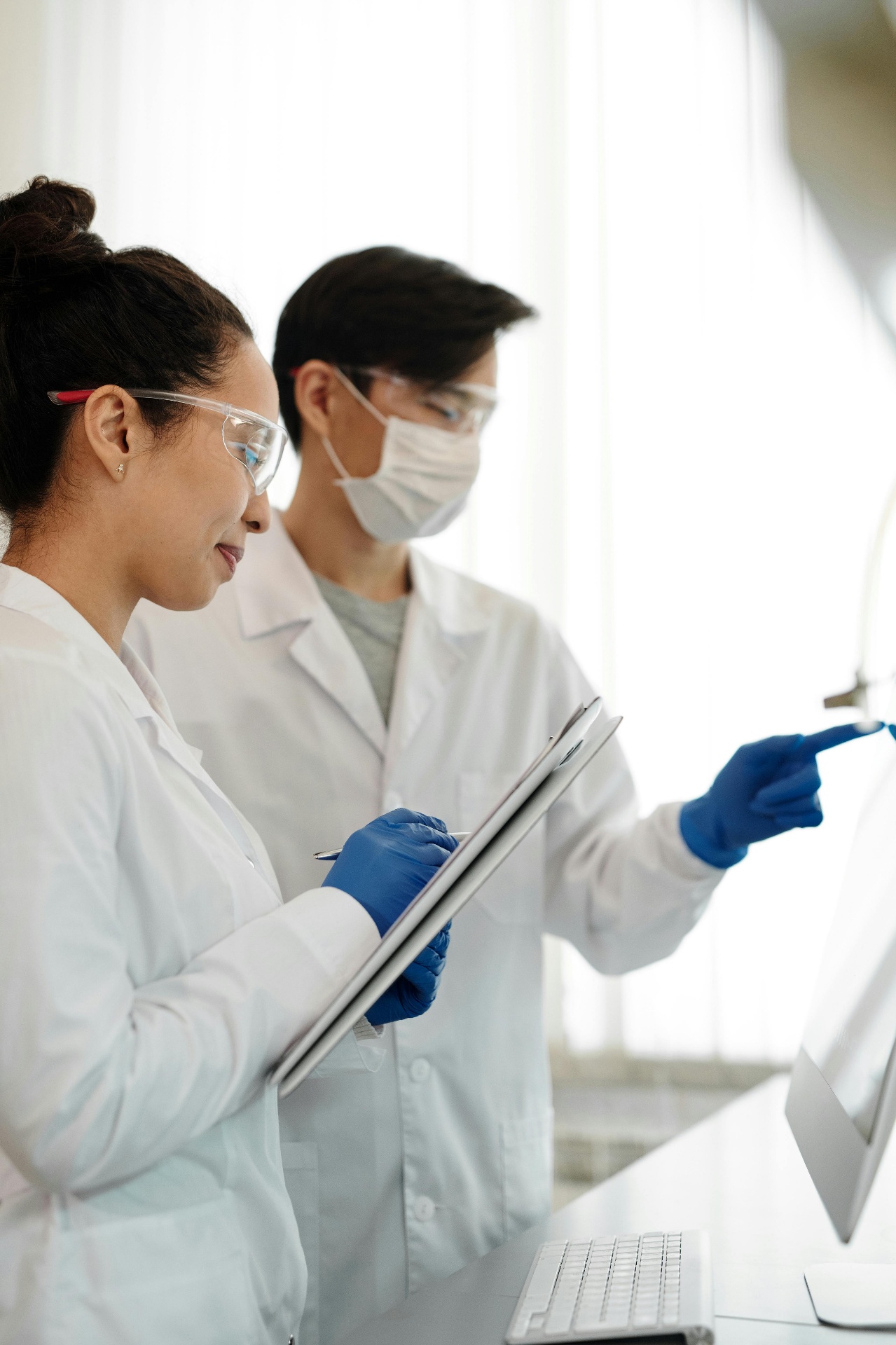Scientists & Outcomes Specialists